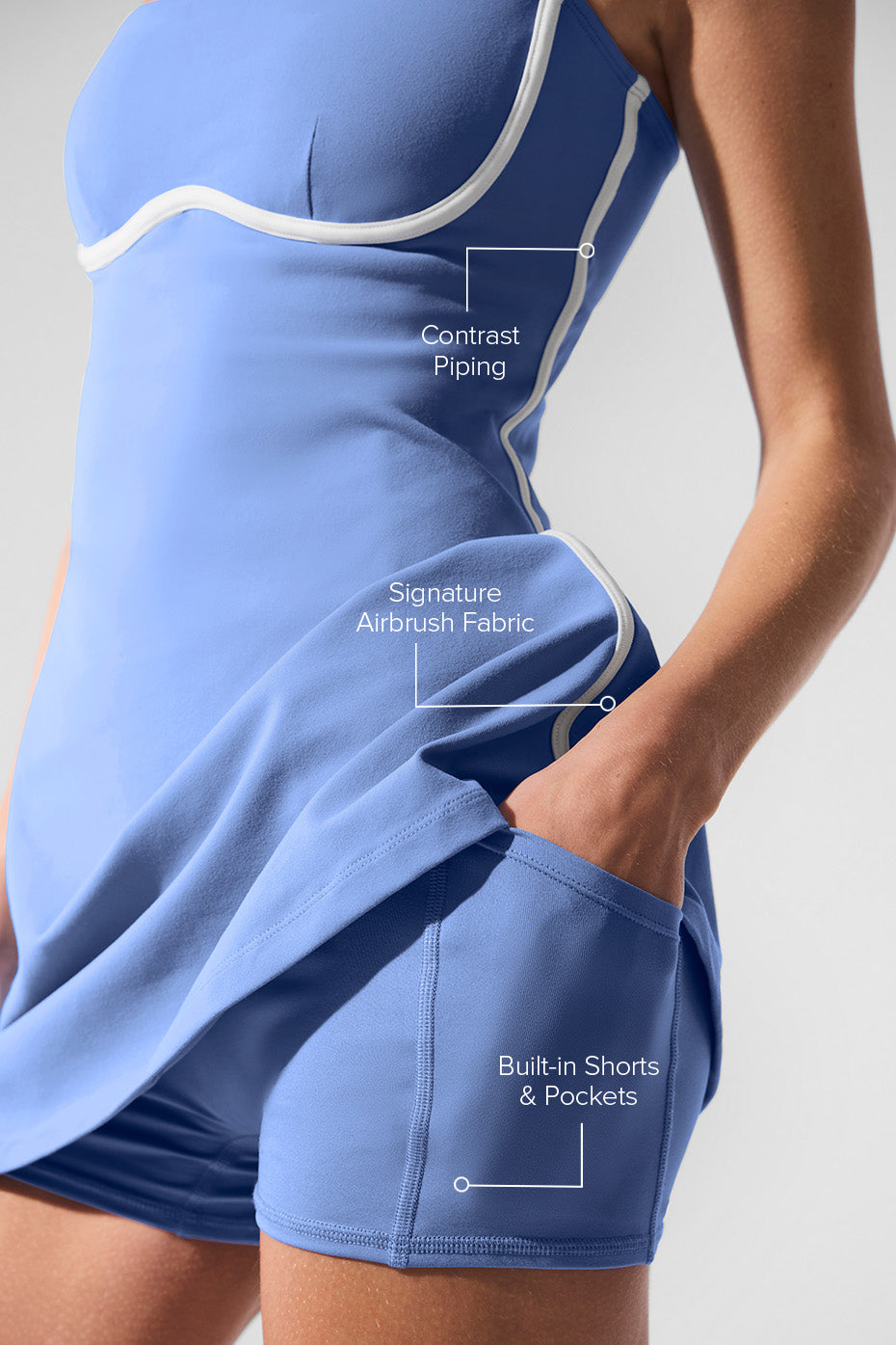 Robe épurée à l'aérographe 'best seller'